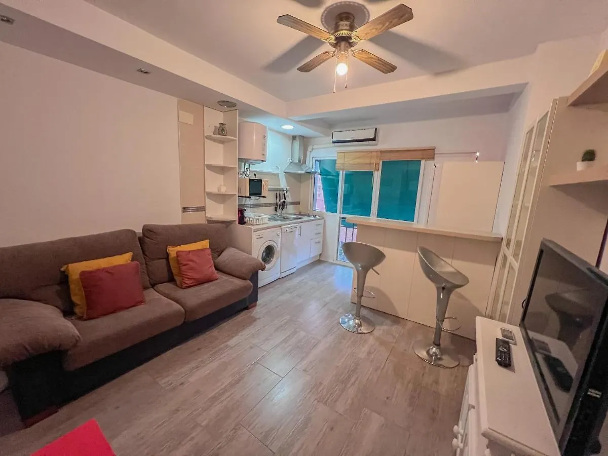 Bonito Apartamento Cerca Del Puerto مالقة إسبانيا